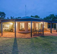 Yallingup Pet Friendly Bush Retreat - Accommodation Sunshine Coast