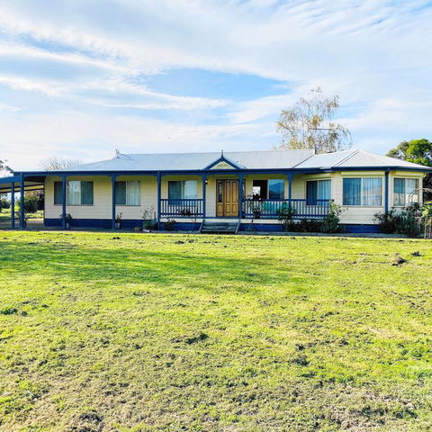 Yarragon 4 Bedroom House In Gippsland - Accommodation Sunshine Coast 3