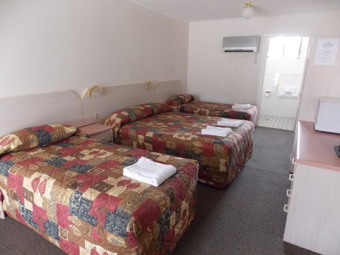 Yass Motel - Accommodation Sunshine Coast 2