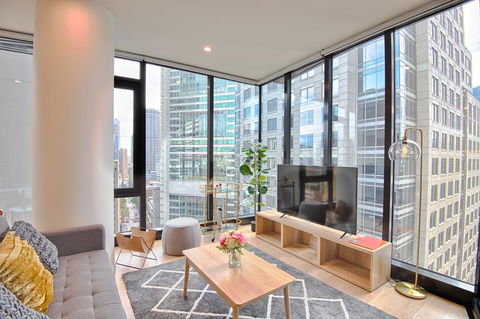 York & George - Accommodation Sunshine Coast 0