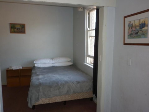 Young Budget Accommodation - Accommodation Sunshine Coast 0