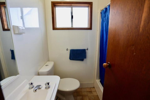 Young Tourist Park - Accommodation Sunshine Coast 2
