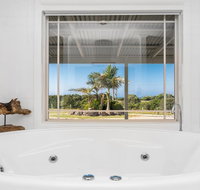 Your Luxury Escape - Byron Sunset Breeze - Accommodation Sunshine Coast