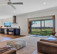Your Luxury Escape - Paul's Farmhouse at Newrybar - Accommodation Sunshine Coast
