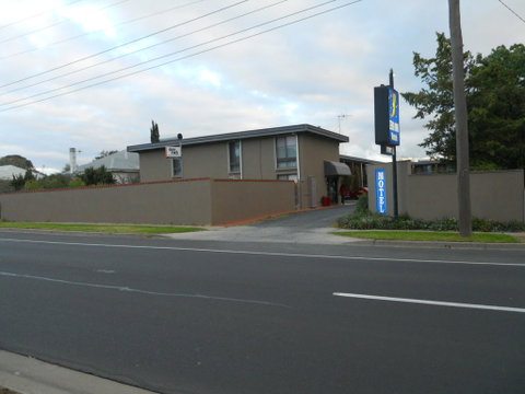 Zero Inn Motel - Accommodation Sunshine Coast 1