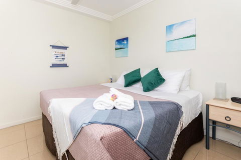 AirliediseNO Hills5min Walk 2 Port Of Airlie/Ferry TerminalWiFiNetflix - Accommodation Sunshine Coast 1