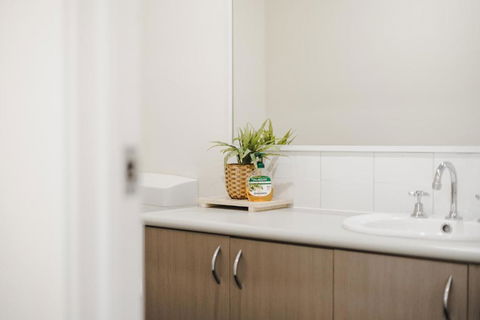 3-Bedroom Kinross Beachside Abode - Accommodation Sunshine Coast 4