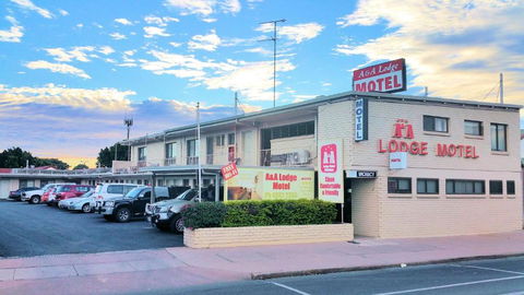 A&A Lodge Motel - Accommodation Sunshine Coast 0