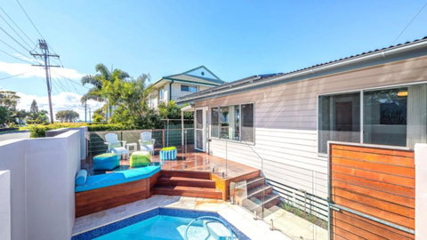 A Beachside Beauty With Pool - Accommodation Sunshine Coast 1