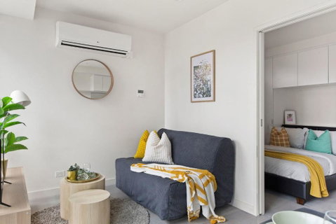 A Comfy & Stylish Apt Near Melbourne Central & QV - Accommodation Sunshine Coast 4
