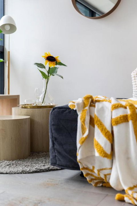 A Comfy & Stylish Apt Near Melbourne Central & QV - Accommodation Sunshine Coast 3