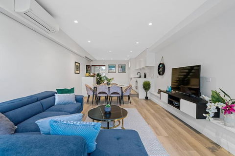 A Luxury 3 Bedrooms Hideaway - Accommodation Sunshine Coast 0