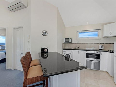 A Top Deck - Accommodation Sunshine Coast 1