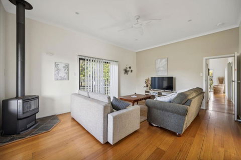 Abbott Abode - Accommodation Sunshine Coast 2