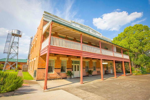 Abernethy House & Cottage - Accommodation Sunshine Coast 2