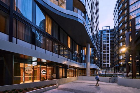 Abode Phillip - Accommodation Sunshine Coast 0