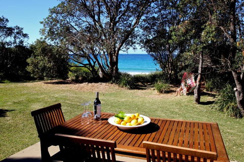 Absolute Beachfront Mollymook - Accommodation Sunshine Coast 0