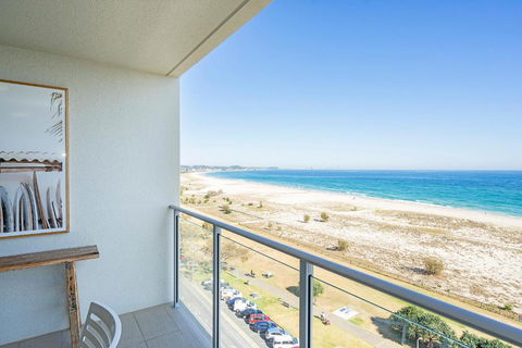 Absolute Kirra By EcoTime - Accommodation Sunshine Coast 1