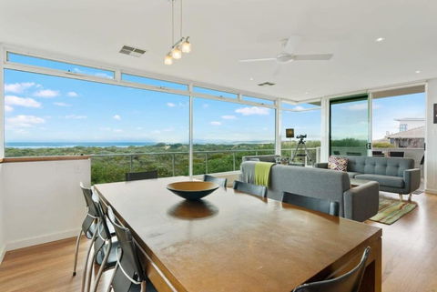 Absolute Luxury Beachfront - Middleton - BYO Linen - Accommodation Sunshine Coast 0