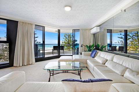 Acapulco Luxury 2 Bedroom Apartment - CoastHM - Accommodation Sunshine Coast 1