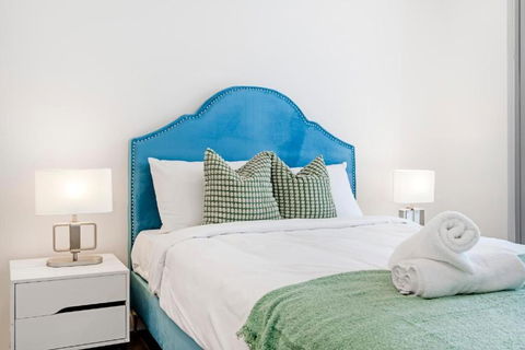 Accor Stadium Luxury - 3 Bed 2 Baths, Sleeps 6, Pool, Parking If Available- NO PARTIES - Accommodation Sunshine Coast 2