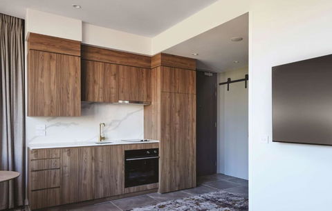 Adina Apartment Hotel Melbourne, Pentridge - Accommodation Sunshine Coast 2