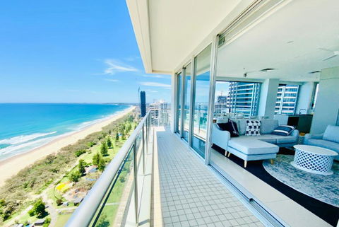 Air On Broadbeach Beachfront 2Level Stunning Apartment With 180 Degree Views - Accommodation Sunshine Coast 1