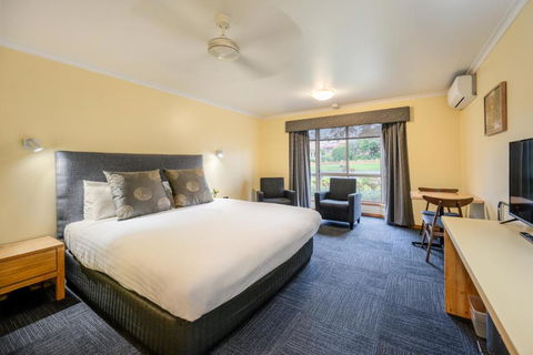 AAt 28 Goldsmith Motel - Accommodation Sunshine Coast 1