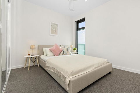 Ambrosia - East End Hillside Haven - Accommodation Sunshine Coast 1