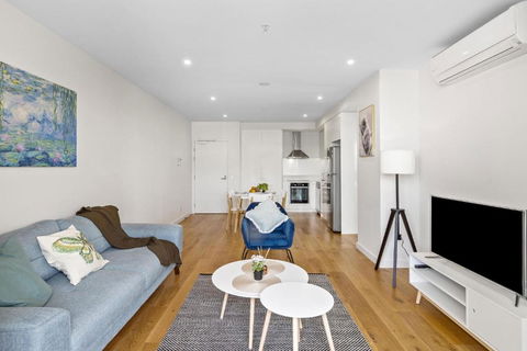 Ambrosia - East End Hillside Haven - Accommodation Sunshine Coast 2