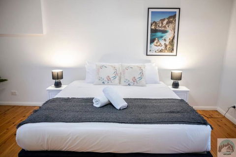 Aircabin - Beecroft - Sydney - 3 Bed Holiday House - Accommodation Sunshine Coast 1