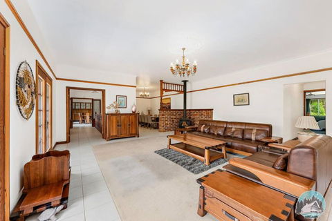 Aircabin - KANGY ANGY - Rural Retreat 4 Bedrooms - Accommodation Sunshine Coast 1