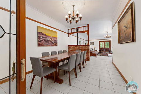 Aircabin - KANGY ANGY - Rural Retreat 4 Bedrooms - Accommodation Sunshine Coast 2