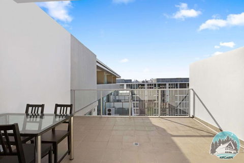 Aircabin - Mascot - Near Airport - 2 Beds Apt - Accommodation Sunshine Coast 2