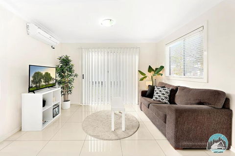 Aircabin - Oxley Park - Lovely & Comfy - 2 Beds - Accommodation Sunshine Coast 2