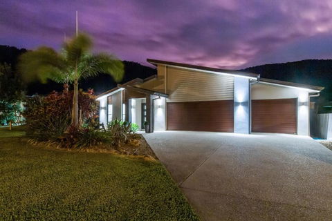 Airlie Beach Home - Accommodation Sunshine Coast 2