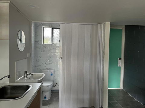 Airway Motel - Accommodation Sunshine Coast 2