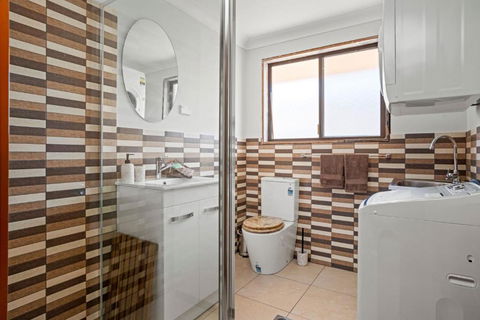 Akuli By The Sea Unit 3 - Accommodation Sunshine Coast 4