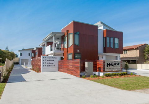 Albany Waves - Accommodation Sunshine Coast 1