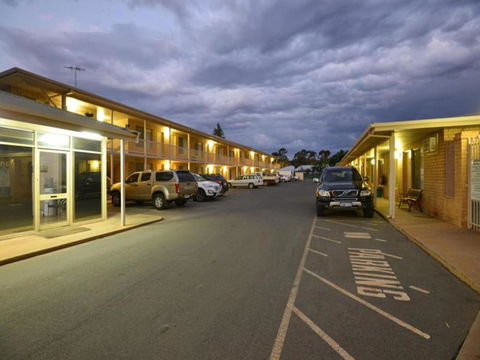 Albion Hotel - Accommodation Sunshine Coast 3