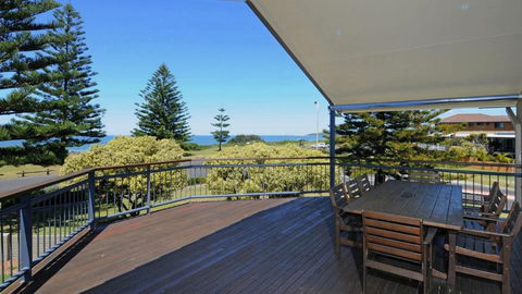 Alcheringa, 1 - 10 Pacific Parade - Accommodation Sunshine Coast 0