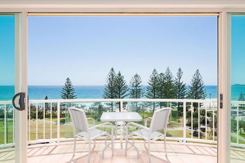 Alex Seaside Resort - Accommodation Sunshine Coast 0