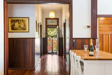 All Decked Out, Fremantle - Accommodation Sunshine Coast 0