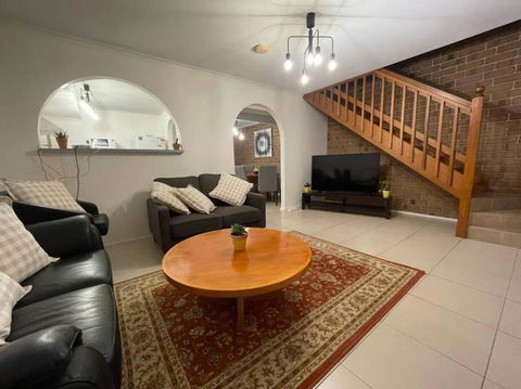 Aloha Adelaide - Accommodation Sunshine Coast 3