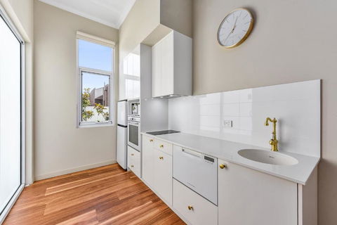 Aloha Central Platinum Apartments - Accommodation Sunshine Coast 2