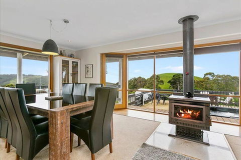 Alyeska Farm House - Accommodation Sunshine Coast 2