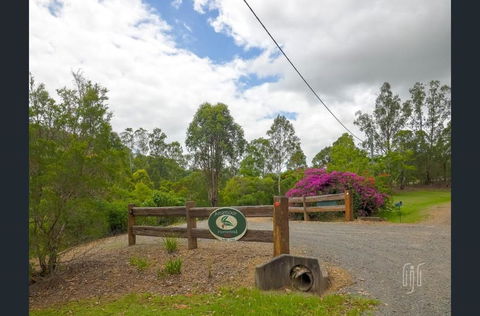 Amamoor Homestead And Country Cottages - Accommodation Sunshine Coast 3
