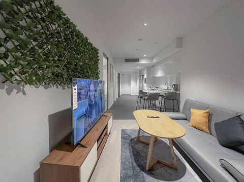 Amazing 2 Bedroom In CBD! - Accommodation Sunshine Coast 0