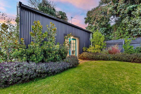 Ambience On Crampton - Accommodation Sunshine Coast 2