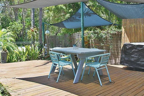 AMITY BEACH BUNGALOW - Accommodation Sunshine Coast 0